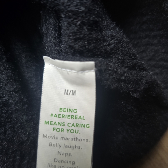 Aerie Buttercream Black Ribbed Crewneck Sweater - Picture 3 of 9